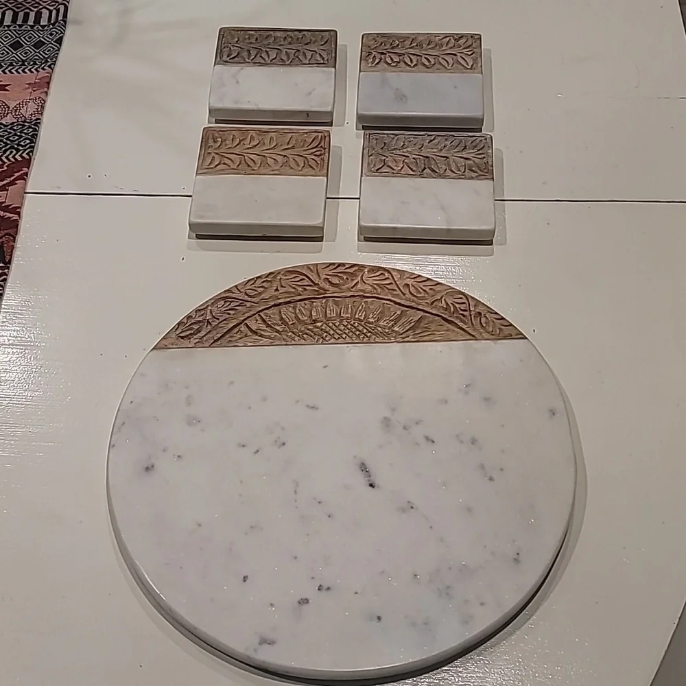 Charcuterie serving board and coasters NWOT